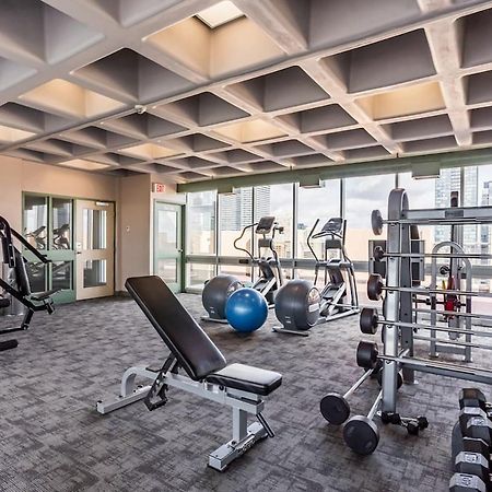 Apartament Downtown Gem By The Subway Toronto Zewnętrze zdjęcie