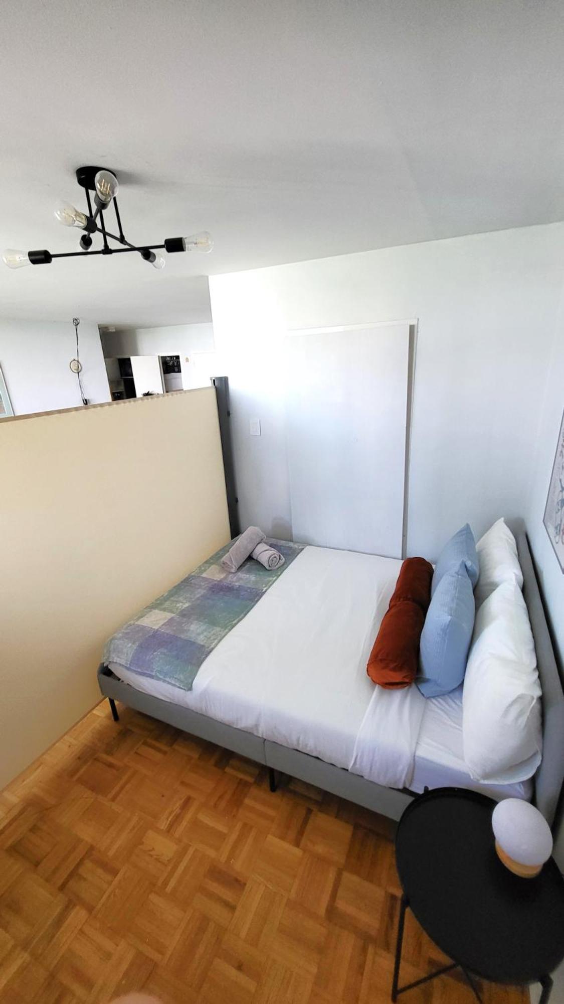 Apartament Downtown Gem By The Subway Toronto Zewnętrze zdjęcie